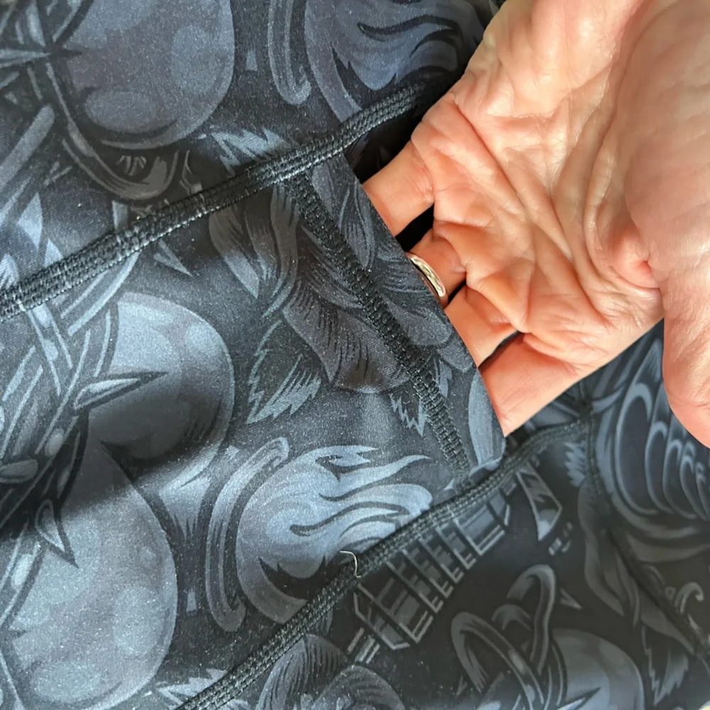 CVG Constantly Varied Gear Shadow Vintage Tattoo Leggings Full Length - Picture 4 of 5